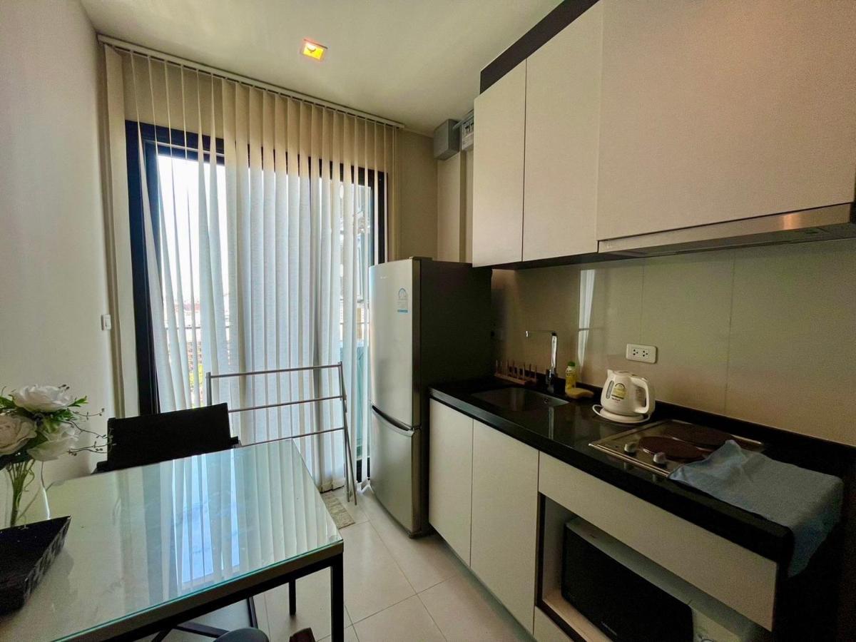The Base By Fantasea Beach Apartamento Pattaya Exterior foto
