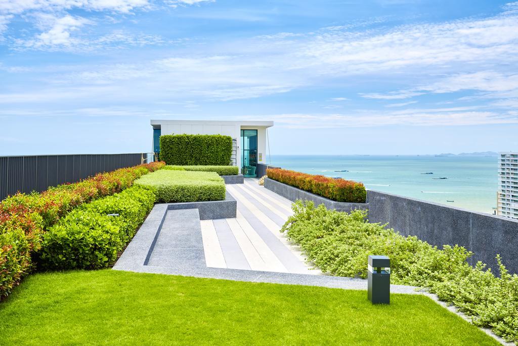 The Base By Fantasea Beach Apartamento Pattaya Exterior foto